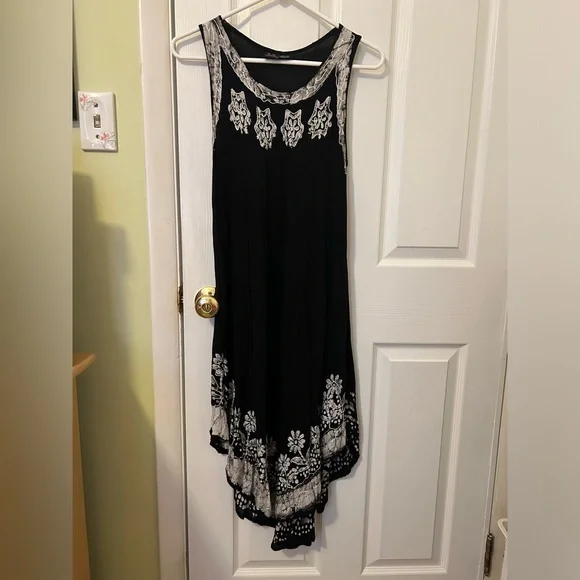 S.R Fashion Dresses | S.R. Fashion Black And Silver Floral Embroidered Flowy Dress | Color: Black/Red/Silver | Size: One Size | Kelly816's Closet